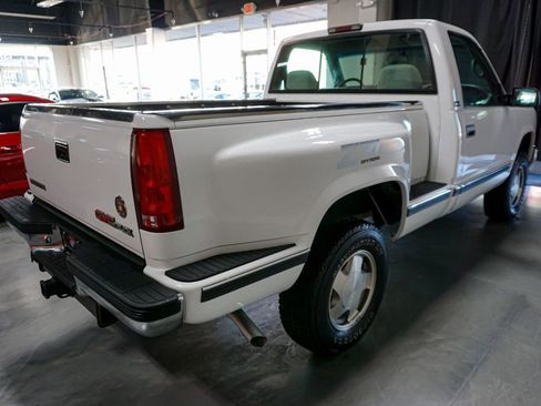 Used 1997 GMC Sierra 1500 4x4 Regular Cab w/ Marketing Option Pkg 3 image 30