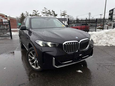 Used 2024 BMW X5 xDrive40i w/ Parking Assistance Package image 2
