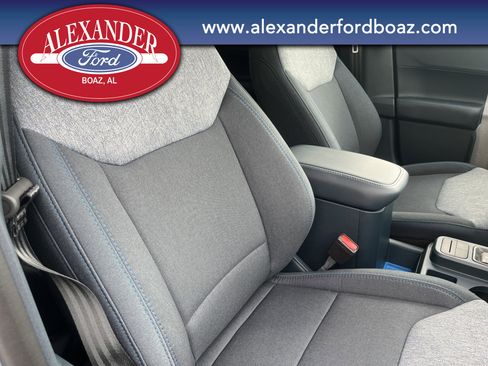 New 2026 Ford Maverick XLT w/ XLT Luxury Package FWD image 17