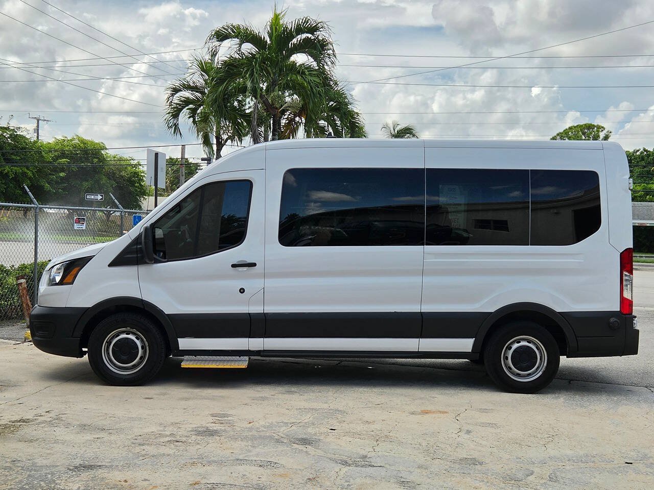Used 2024 Ford Transit 350 XL RWD image 10