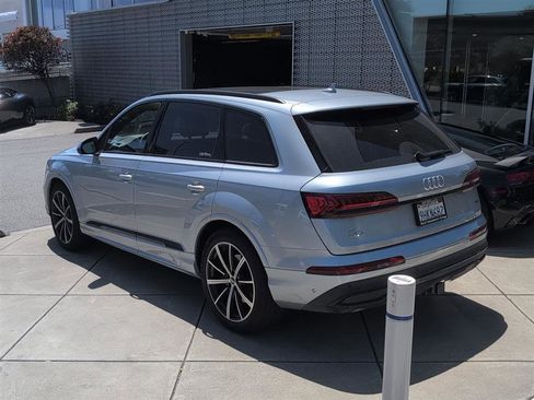 Used 2023 Audi Q7 3.0T Prestige w/ Prestige Package AWD/4WD image 7