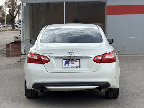 Used 2016 Nissan Altima 2.5 S w/ Power Driver Seat Package FWD image 5