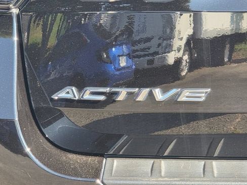 Used 2025 Ford Explorer Active w/ Active Comfort Package AWD/4WD image 4