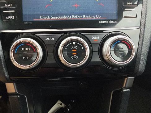 Used 2018 Subaru Forester 2.5i Touring AWD/4WD image 32