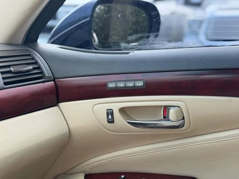 Used 2012 Lexus LS 460 AWD image 22