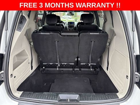 Used 2019 Dodge Grand Caravan SXT image 23