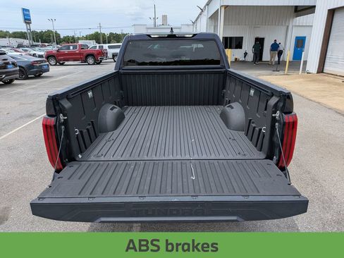 Used 2023 Toyota Tundra Limited w/ Power Package AWD/4WD image 32