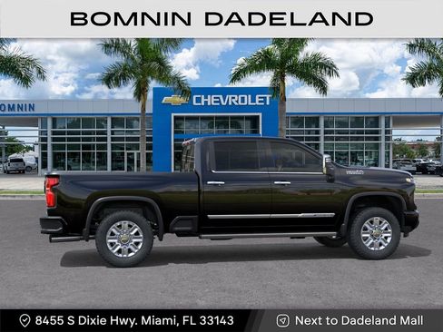 New 2026 Chevrolet Silverado 2500 High Country w/ High Country Premium Package AWD/4WD image 6