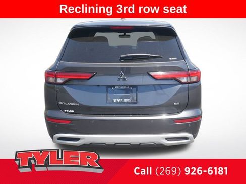 Used 2024 Mitsubishi Outlander SE AWD/4WD image 7