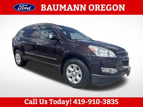 Used 2009 Chevrolet Traverse LS FWD image 1