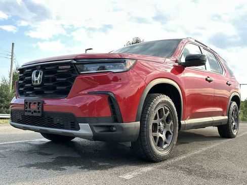 Used 2024 Honda Pilot TrailSport image 20