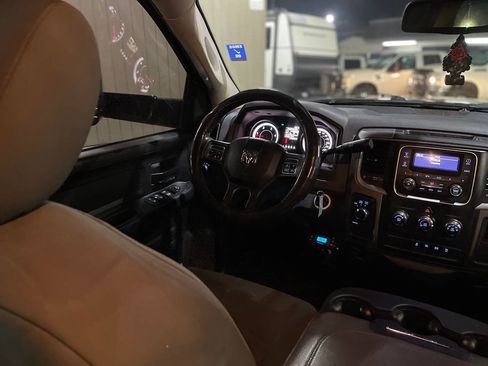 Used 2015 RAM 3500 Tradesman w/ Chrome Appearance Group image 12