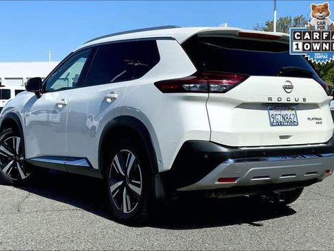 Used 2023 Nissan Rogue Platinum image 12