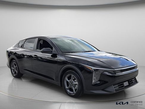 Certified 2025 Kia K4 FWD image 9