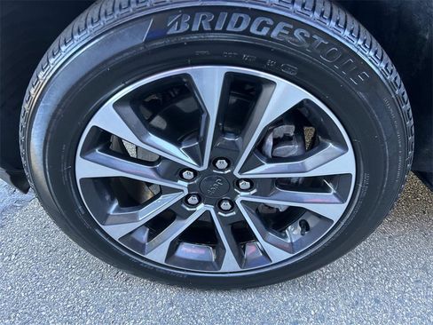 Used 2023 Jeep Grand Cherokee Overland image 9