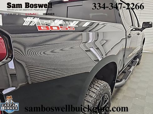 Used 2025 Chevrolet Silverado 1500 LT Trail Boss w/ Convenience Package II AWD/4WD image 9
