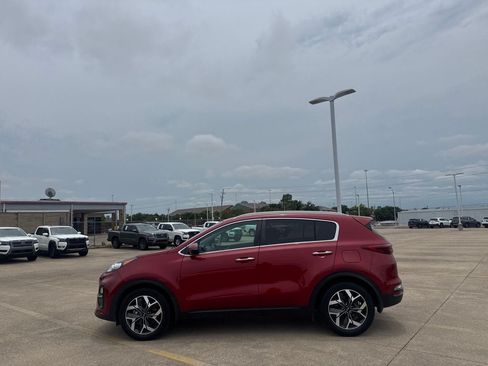 Used 2020 Kia Sportage EX FWD image 14