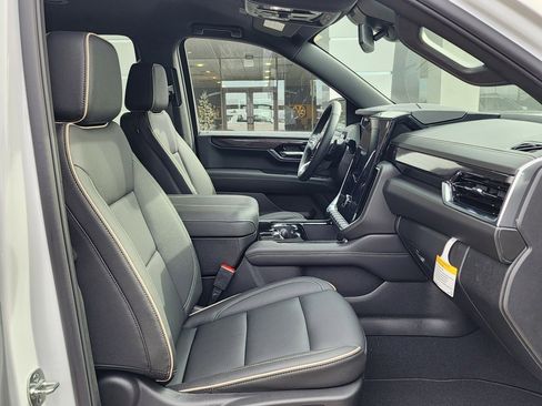 New 2026 GMC Yukon XL Elevation image 41