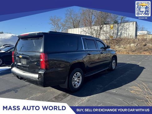 Used 2018 Chevrolet Suburban LT AWD/4WD image 3