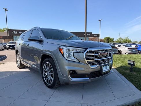 Used 2023 GMC Terrain Denali AWD/4WD image 11