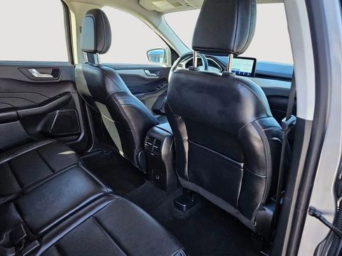 Used 2021 Ford Escape SEL image 32