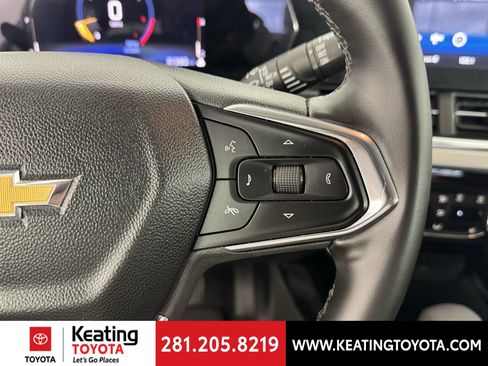 Used 2025 Chevrolet Trax LT w/ LT Convenience Package image 27