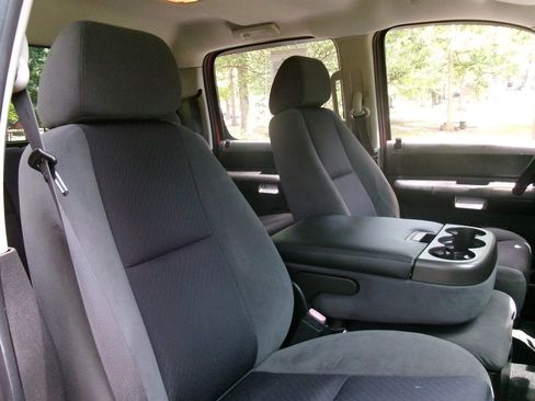 Used 2009 GMC Sierra 1500 SLE w/ Power Pack Plus AWD/4WD image 19