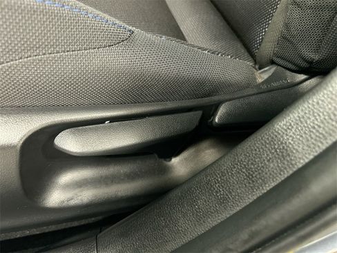 Used 2022 Toyota Corolla SE image 10