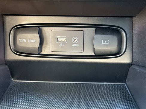 Used 2019 Hyundai Santa Fe Limited AWD/4WD image 34