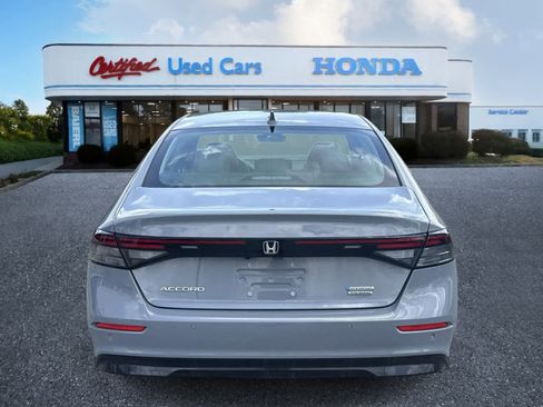 Used 2023 Honda Accord Touring image 4