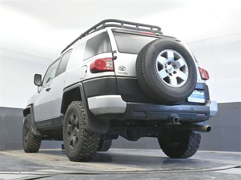 Used 2007 Toyota FJ Cruiser Base image 28