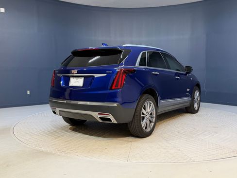 Certified 2024 Cadillac XT5 Premium Luxury FWD image 9