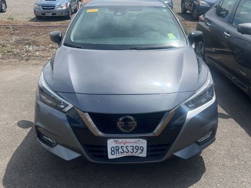 Used 2020 Nissan Versa SR FWD image 4