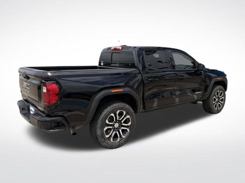 Used 2024 GMC Canyon AT4 w/ AT4 Premium Package AWD/4WD image 4