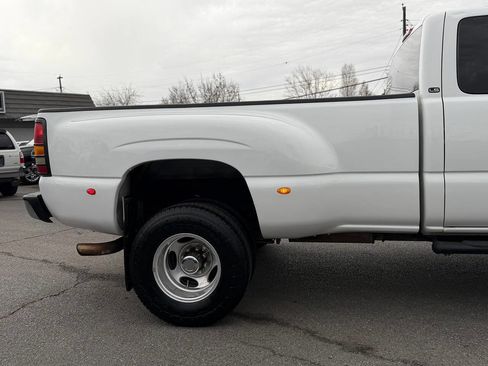 Used 2002 Chevrolet Silverado 3500 LS w/ Electrical Convenience Pkg image 27