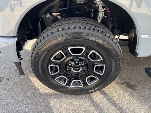 New 2026 Ford F250 Platinum image 9