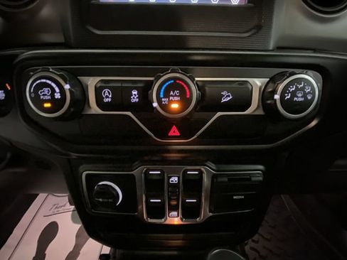 Used 2020 Jeep Wrangler Unlimited Sport S AWD/4WD image 18