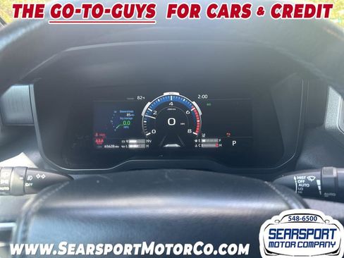 Used 2022 Toyota Tundra Platinum image 10