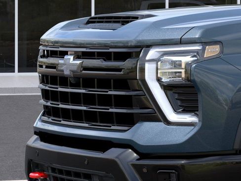 New 2026 Chevrolet Silverado 2500 LTZ w/ LTZ Plus Package AWD/4WD image 13
