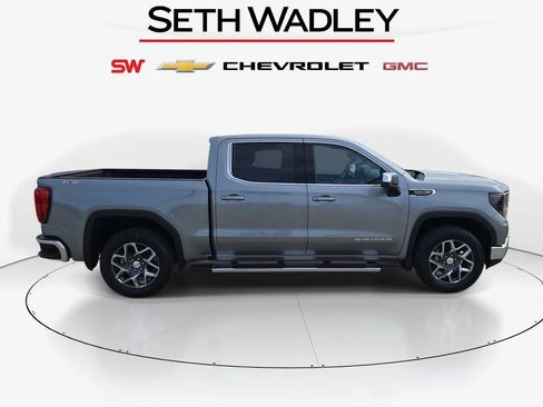 New 2026 GMC Sierra 1500 SLE image 8