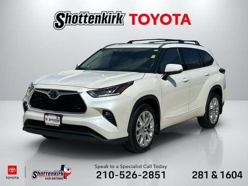 Used 2021 Toyota Highlander Limited AWD/4WD image 1