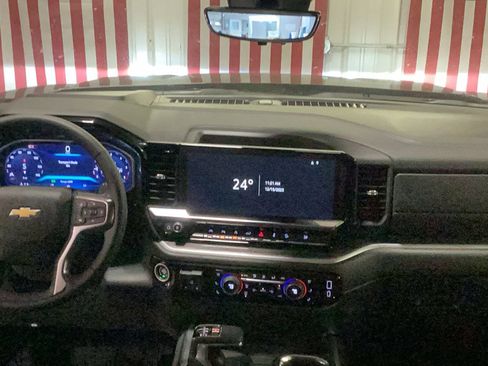 New 2026 Chevrolet Silverado 1500 LTZ w/ LTZ Premium Package image 13