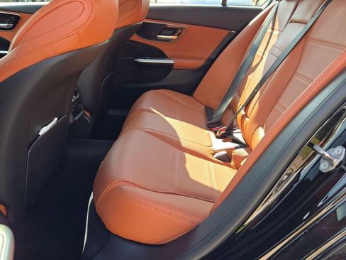 Used 2022 Mercedes-Benz C 300 4MATIC Sedan image 16