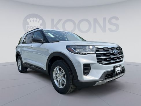 New 2026 Ford Explorer Active AWD/4WD image 10