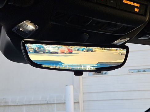 Used 2025 Chevrolet Corvette Stingray Preferred Cpe w/ Battery Protection Package image 22