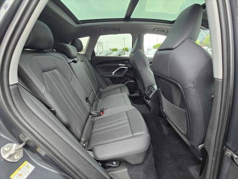 Certified 2025 Audi Q5 Premium Plus w/ Premium Plus AWD/4WD image 12