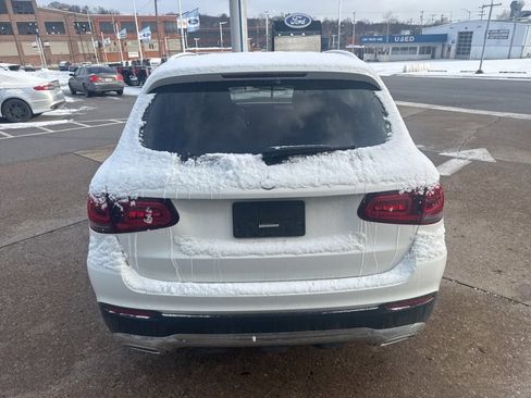 Used 2021 Mercedes-Benz GLC 300 4MATIC image 5
