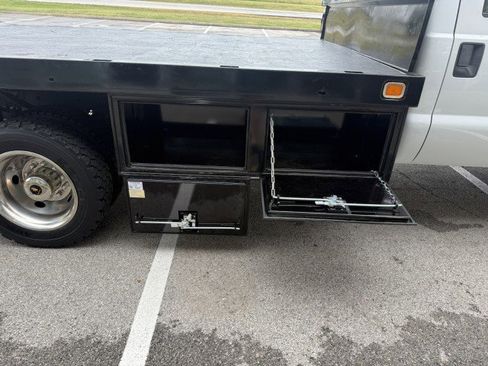 Used 2012 Ford F550 2WD Crew Cab Super Duty w/ Payload Upgrade Pkg image 13