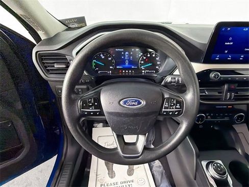 Used 2022 Ford Escape SE image 11