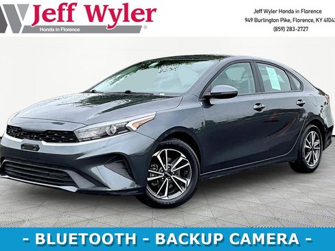 Used 2023 Kia Forte LXS w/ LXS Technology Package FWD image 1